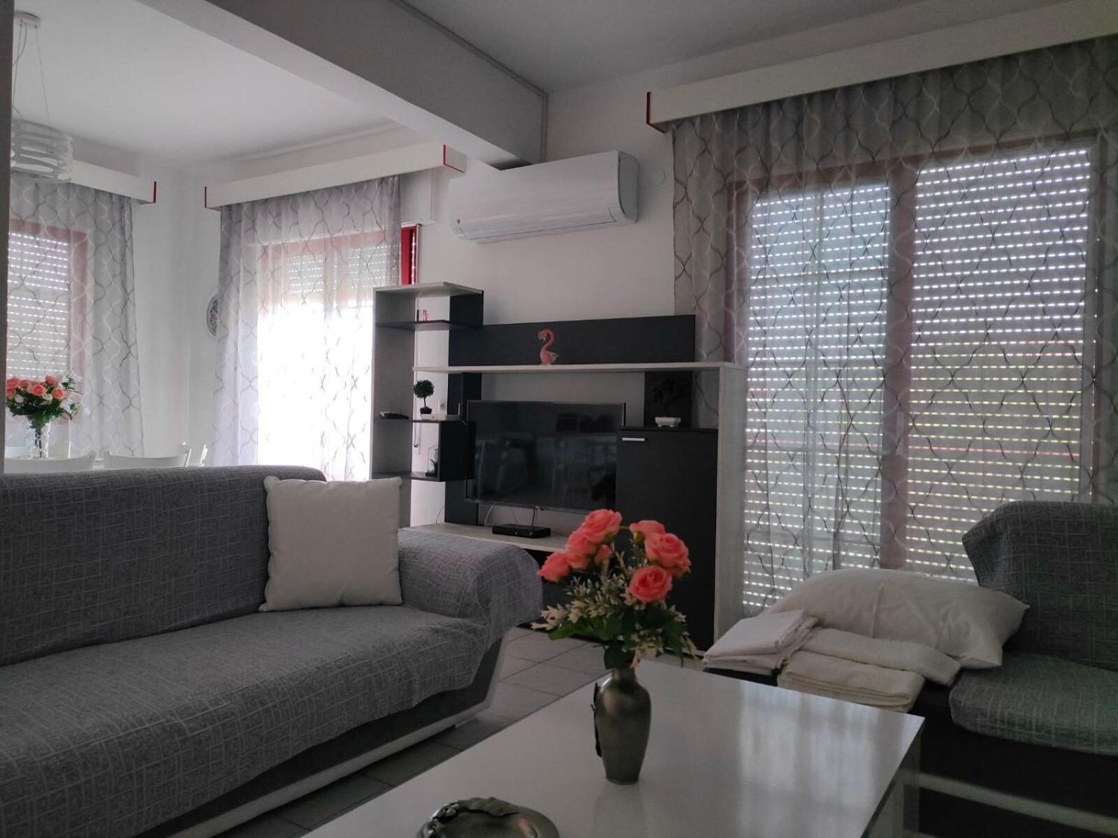 Elea House Apartment