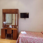 1c2e8c9fd03d18e2ada7498c363fa23802d441b5